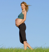 喝牛奶好还是喝酸奶好？代妈您知道吗